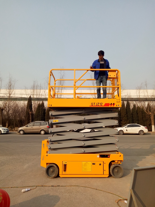 如何正確的購買液壓升降機(jī)?